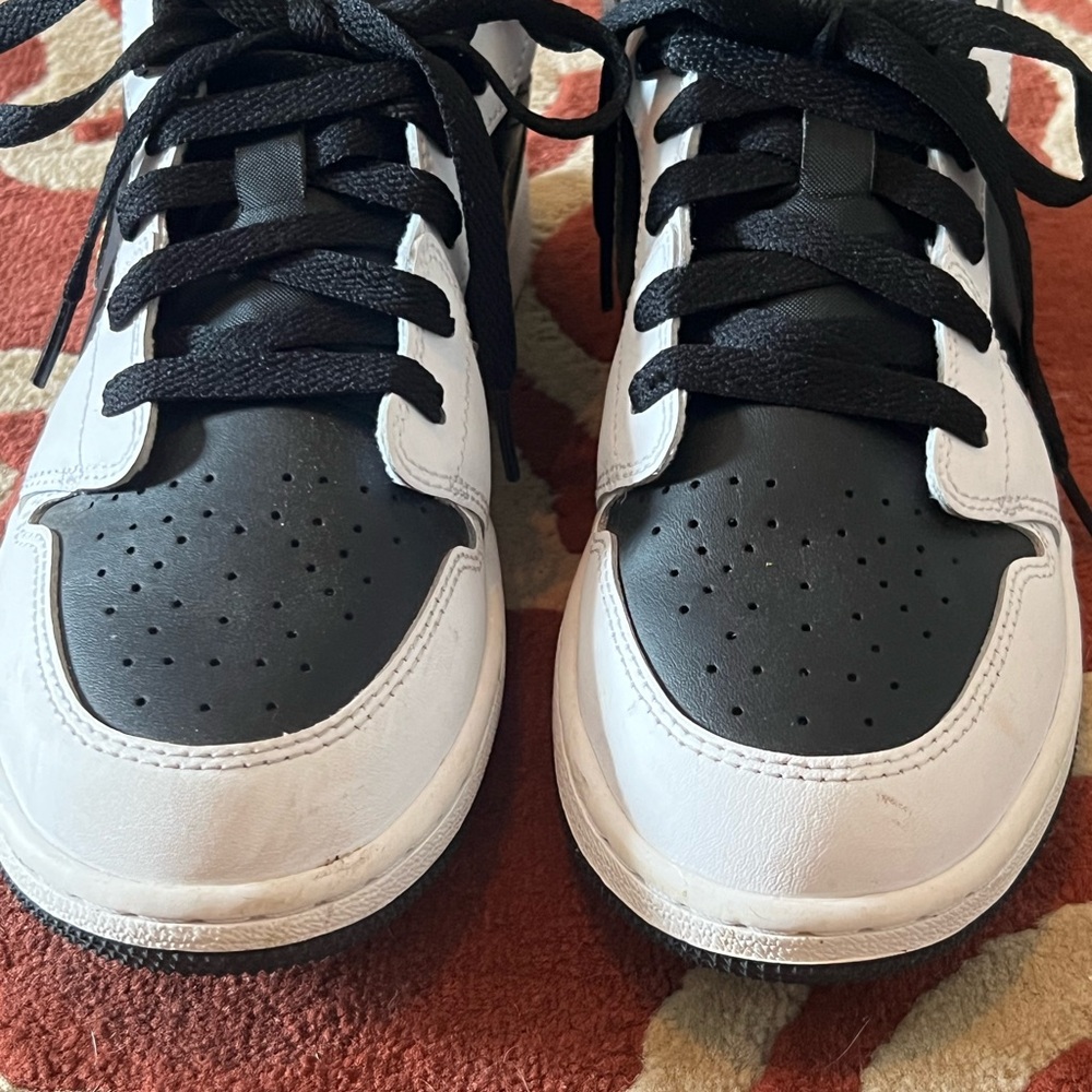 Kids Nike Jordans Black and White Sneakers